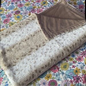 Jennifer Lopez Snow Leopard Cheetah Print Blanket/Kohls